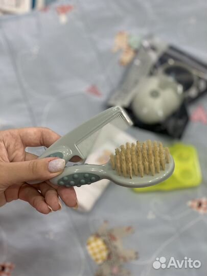 Контейнер для соски новый happy baby, крем bubchen