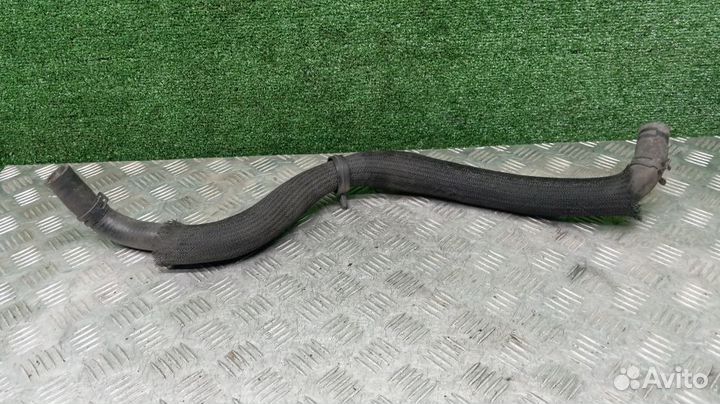 Патрубок системы охлаждения Ford Explorer 3