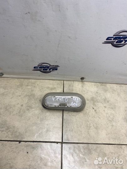 Плафон подсветки салона Renault Kangoo K7mк750