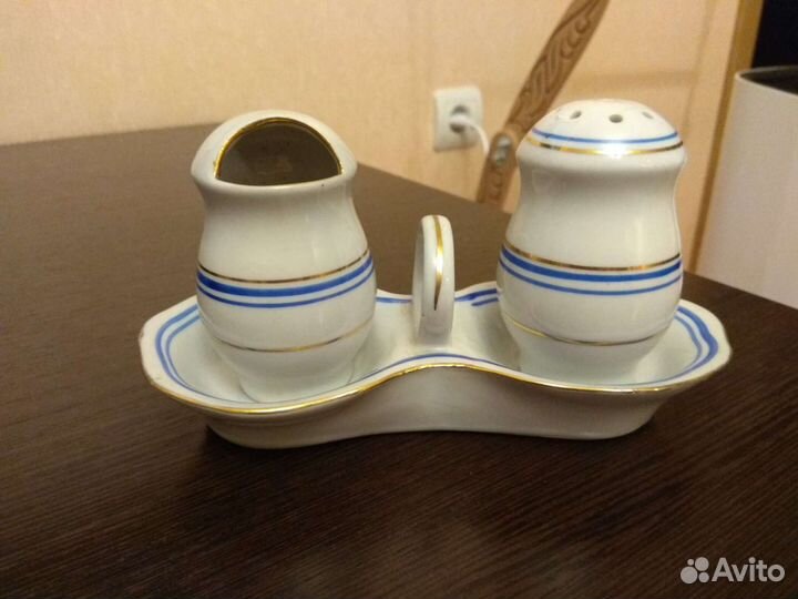 Вазочки, блюдца