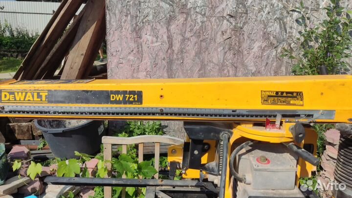 Dewalt 721 радиально консольная пила