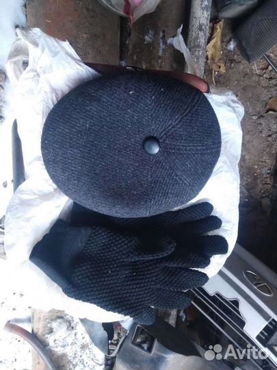 Перчатки и кепка зимняя