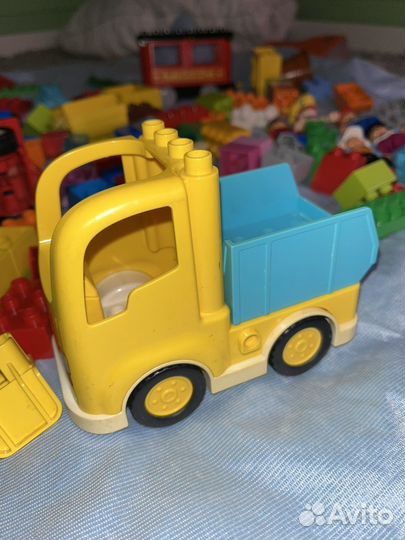 Lego duplo разные наборы в кучу