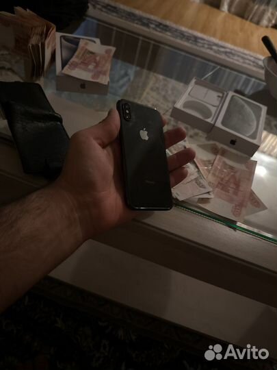 iPhone Xs, 64 ГБ