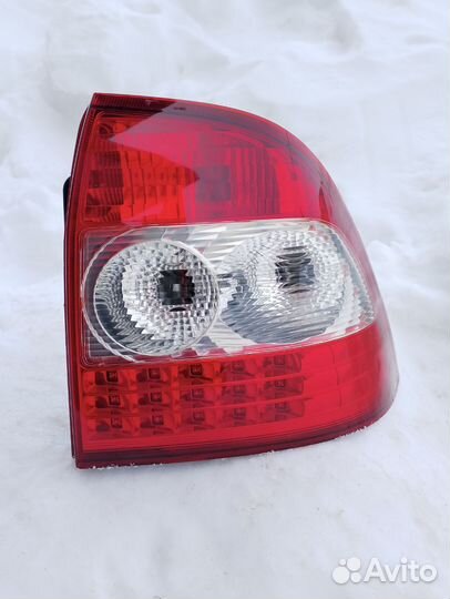 Задний правый фонарь Приора2