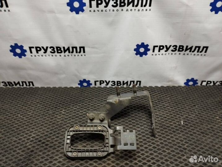 Крепление проводки Volvo FH4 22120131