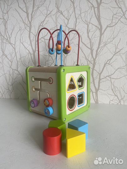 Развивающий деревянный кубик сортер