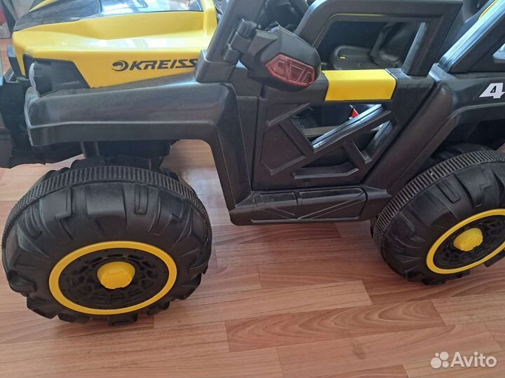 Детский электромобиль бу