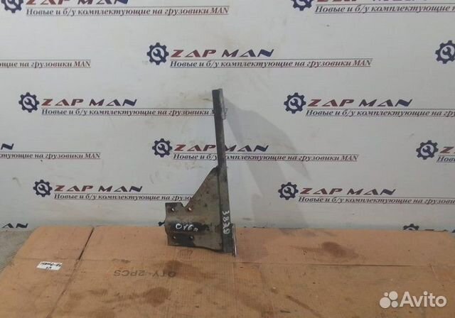 Держатель трубы правый Man Tga