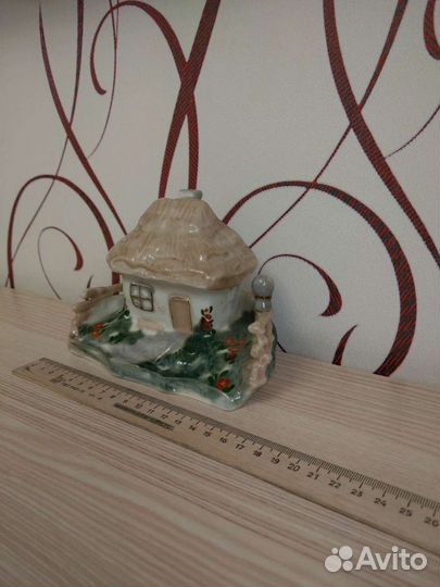 Винтажный фарфоровый домик