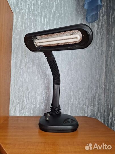 Лампа настольная