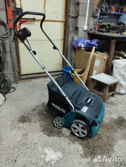 Скарификатор Makita UV3200