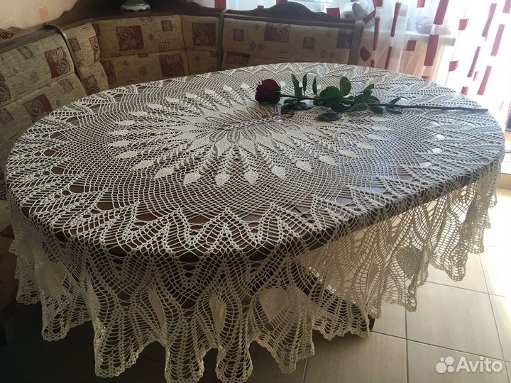 Скатерть на овальный стол