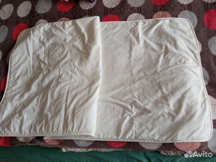 Простынь на резинке и наматрасник IKEA икеа