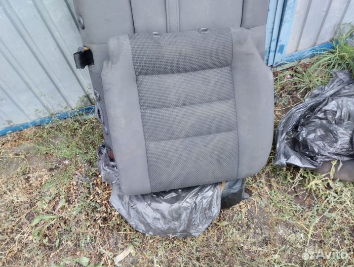 Задний ряд сидений Фольксваген туарег
