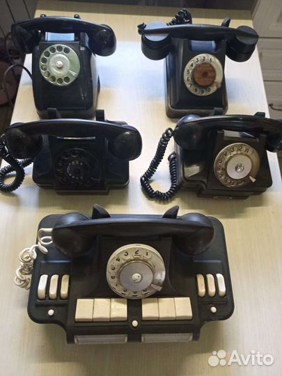 Старинный телефон