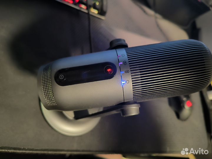 Микрофон и наушники