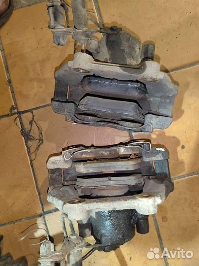 Супорт передний фольцваген пассат б5