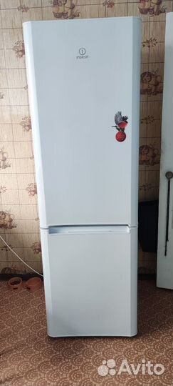 Холодильник Indesit BIA181NF no frost