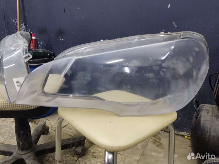 Стёкла фар на BMW X5 e70