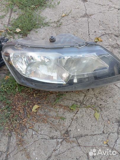 Фары на skoda rapid