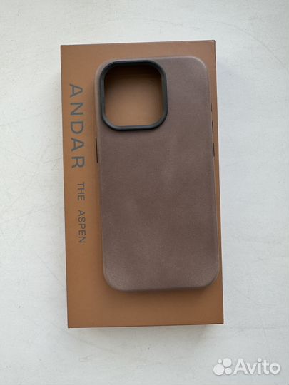Чехол из натуральной кожи на iPhone 15 pro