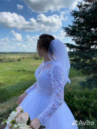 Свадебное платье