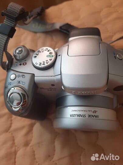 Компактный фотоаппарат canon