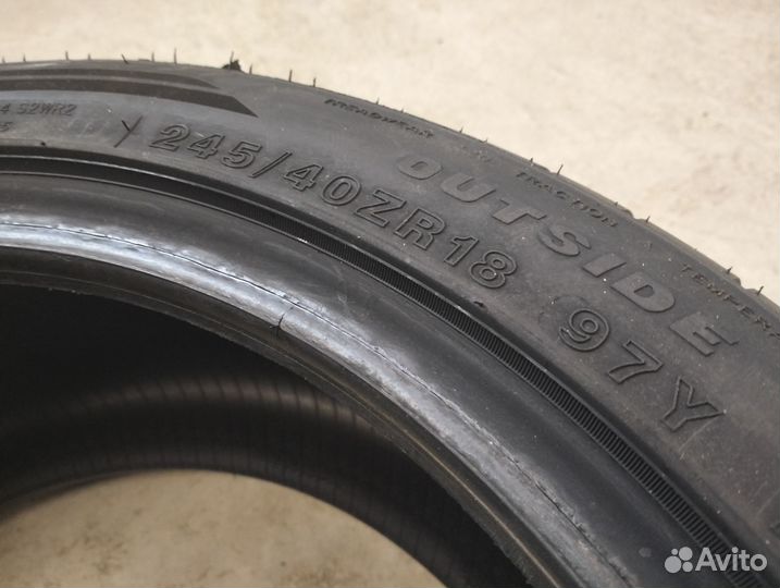 Tracmax X-Privilo TX3 245/40 R18 97Y