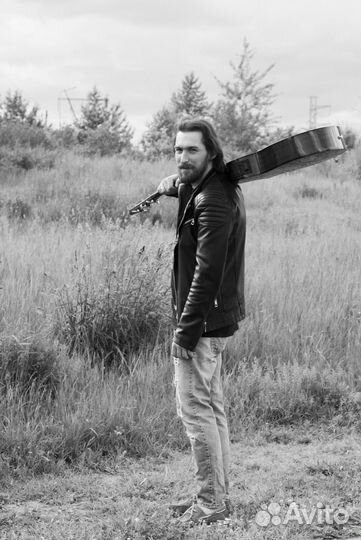 Музыкант Григорий Романов (пианист, певец)