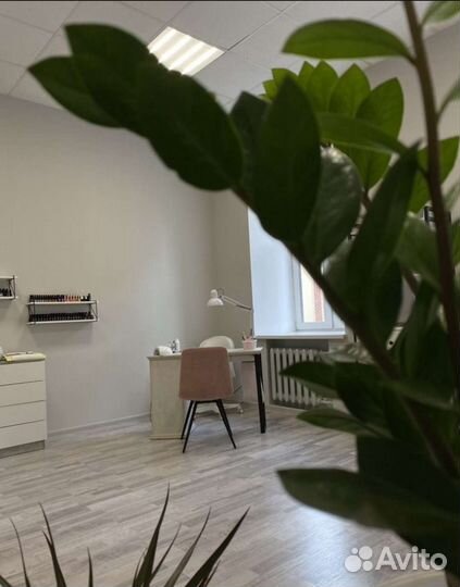 Маникюр бауманская