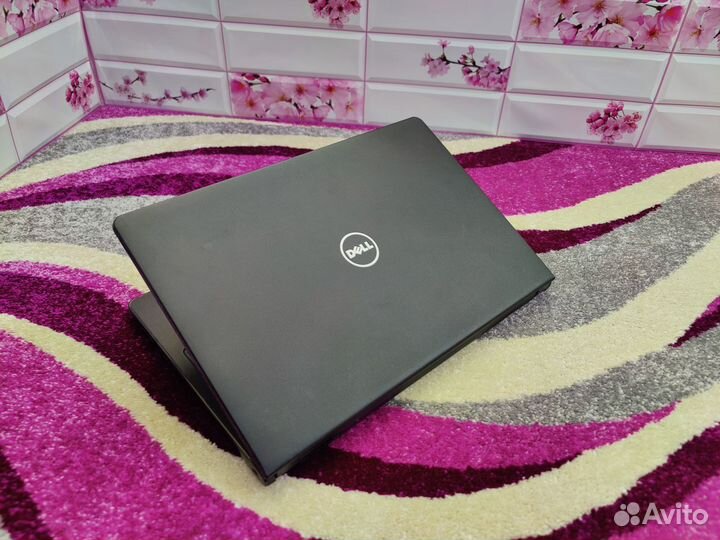 Ноутбук dell Intel Core i3/ Intel HD Graphics 520