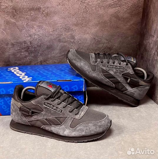 Кроссовки Reebok надежные