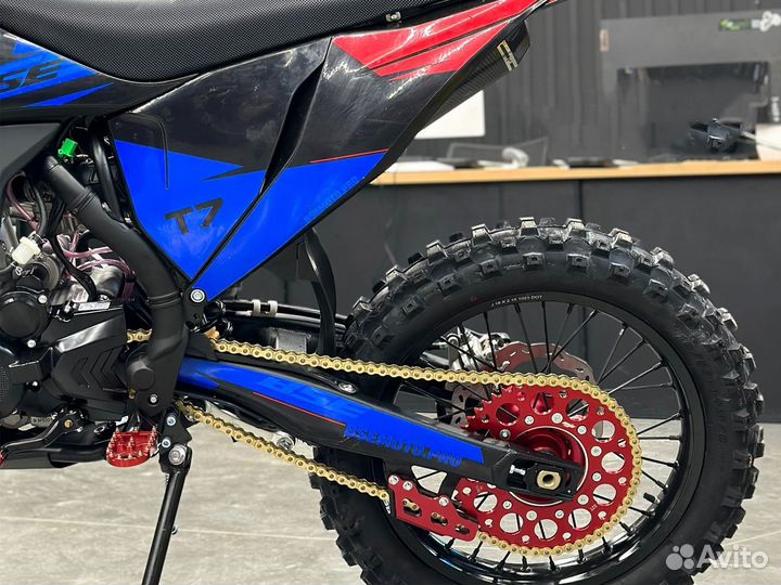 Мотоцикл эндуро BSE T7 Flash Sport витрина