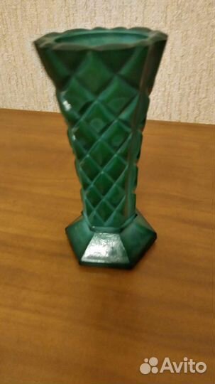Малахитовая вазочка Богемия
