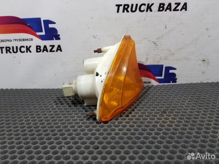 504187902 Указатель поворота левый Iveco Stralis