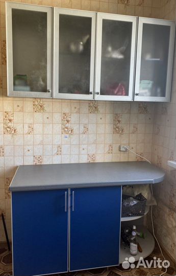 Кухонный гарнитур б/у 1,50 см х 1,35 см
