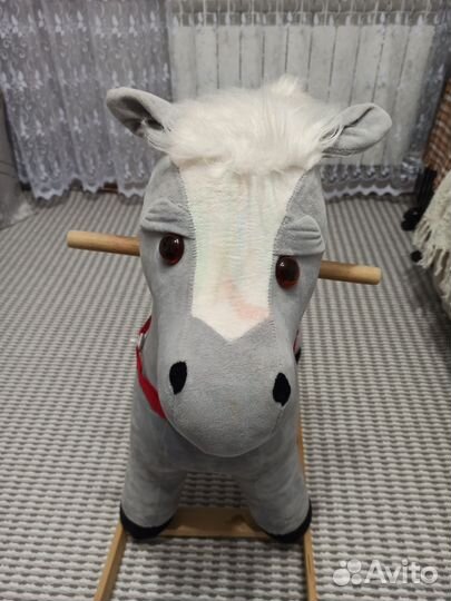 Детская качалка лошадь