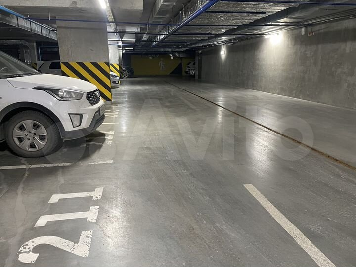 Машиноместо, 13 м²