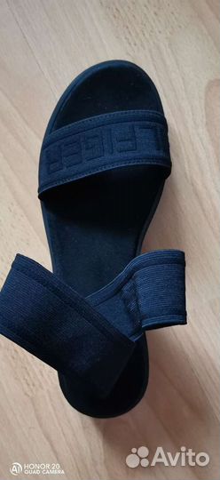 Шлепанцы женские 38 новые