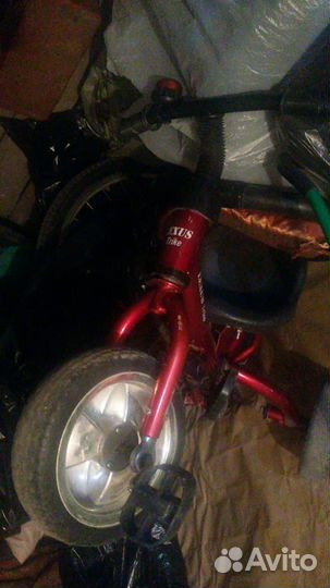 Детский велосипед трехколесный с ручкой