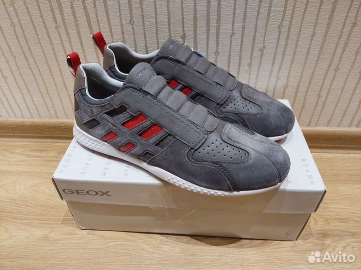 Кроссовки Geox 39 новые. Оригинал