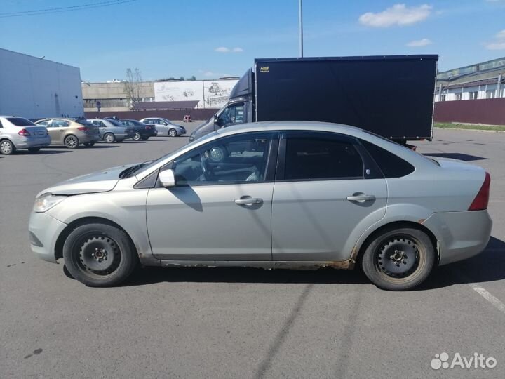 Ford Focus 1.6 МТ, 2008, битый, 270 000 км