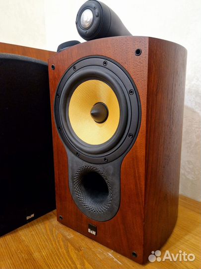 Bowers and wilkins 805s