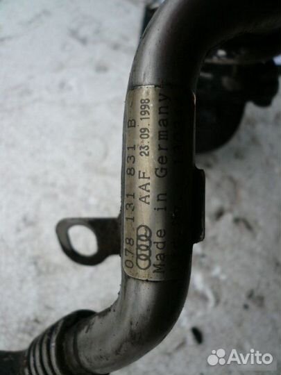 Трубка вентиляции картерных газов Volkswagen