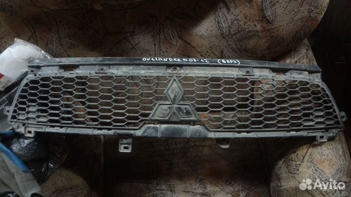 Mitsubishi Outlander XL (CW) 2009 - 2012 Решетка