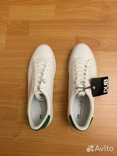 Кроссовки новые 42-43 размер