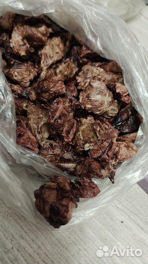 Лакомства для собак и кошек