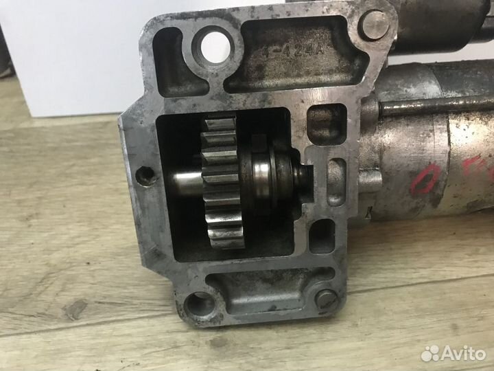 Стартер volvo XC90 I V8 AWD