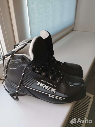 Лыжные ботинки